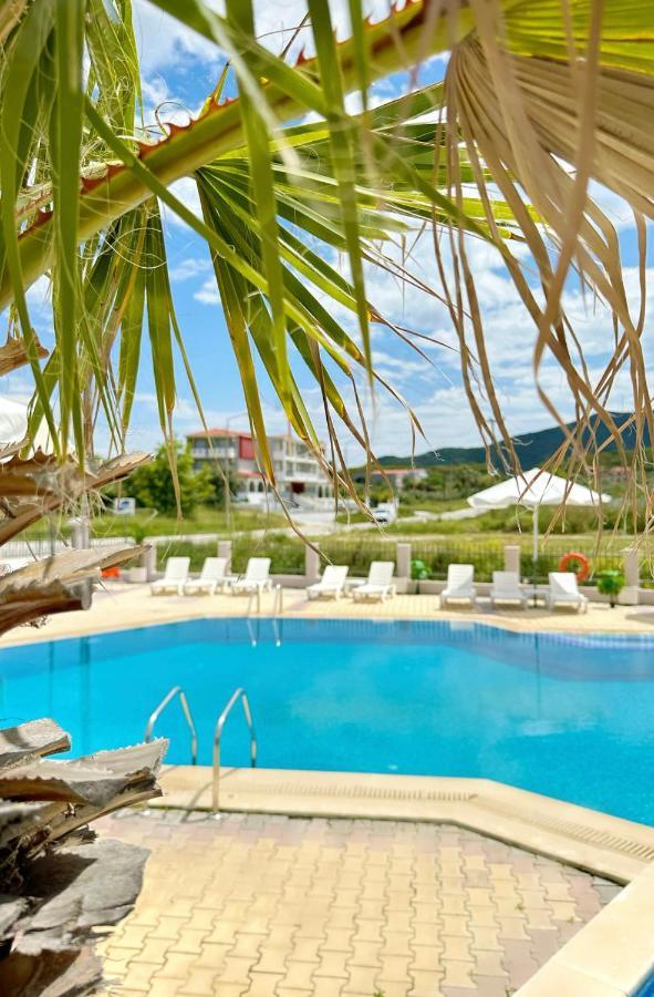 Hotel Palmera Sarti Eksteriør bilde