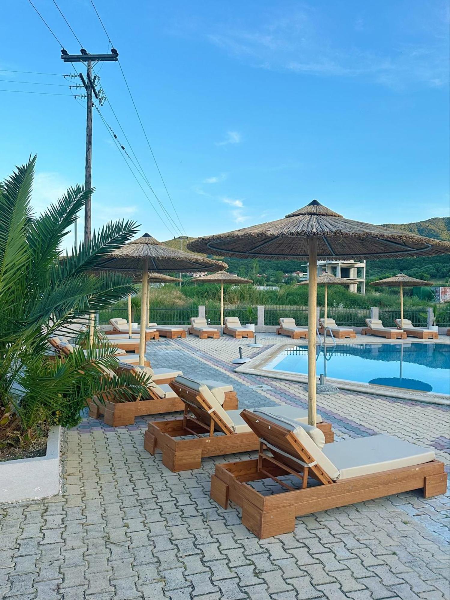 Hotel Palmera Sarti Eksteriør bilde